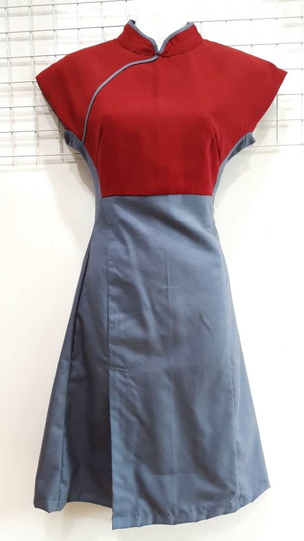 紅灰華航制服
